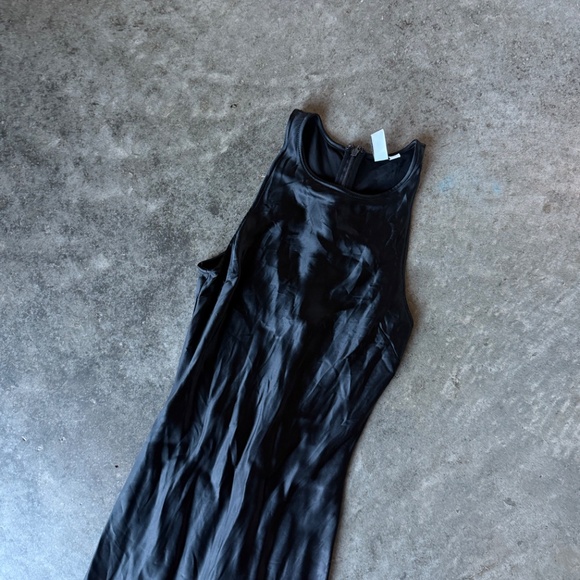 Satin black midi dress - Picture 3 of 5